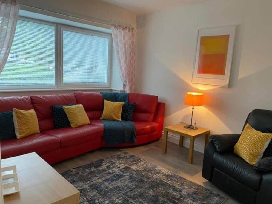 Location, Location - Modern 2 Bed In Appartamento Cill Airne
